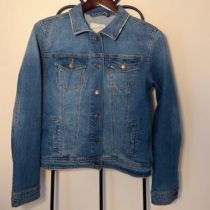 ***NEW LISTING*** Never worn Jean Jacket Universal Threads Co